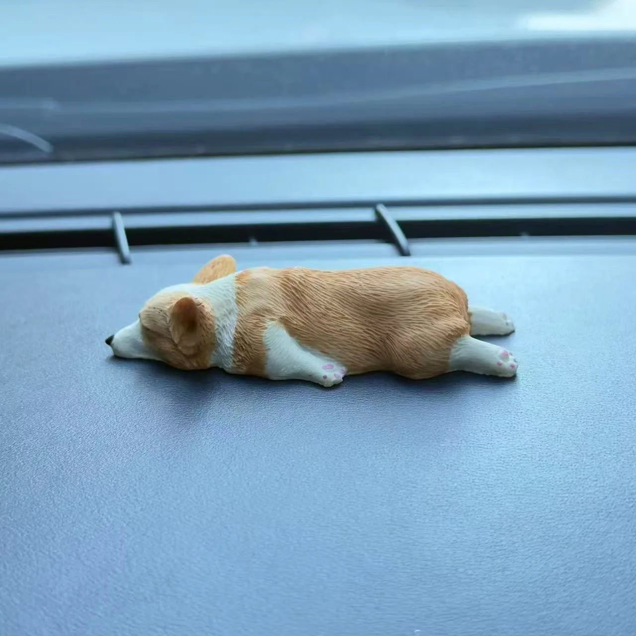 Car Dashboard Dog Toys Accessories Decorate Exquisite Mini Corgi Resin Doll Premium Automotive Accessory